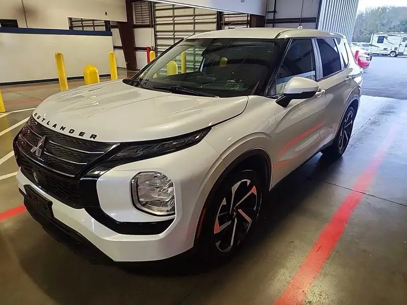 2022 MITSUBISHI OUTLANDER ES  