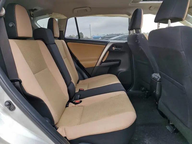 2017 TOYOTA RAV4 XLE  