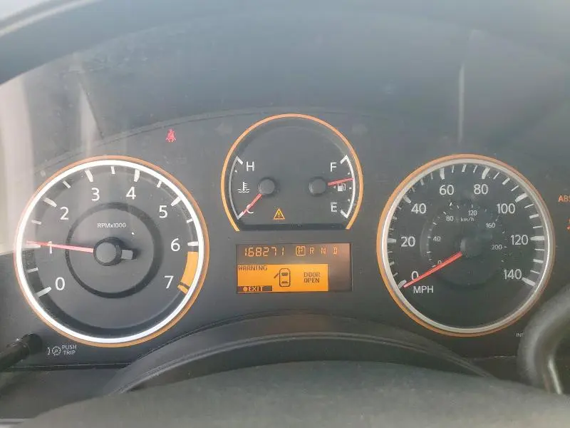 2013 NISSAN TITAN S  