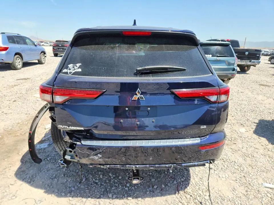 2024 MITSUBISHI OUTLANDER SE  