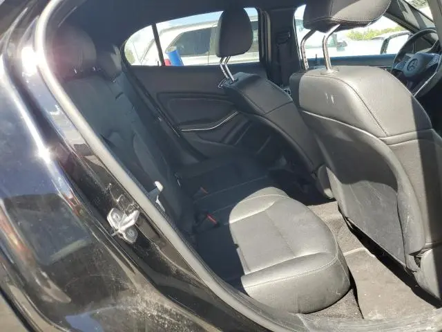 2020 MERCEDES-BENZ GLA 250