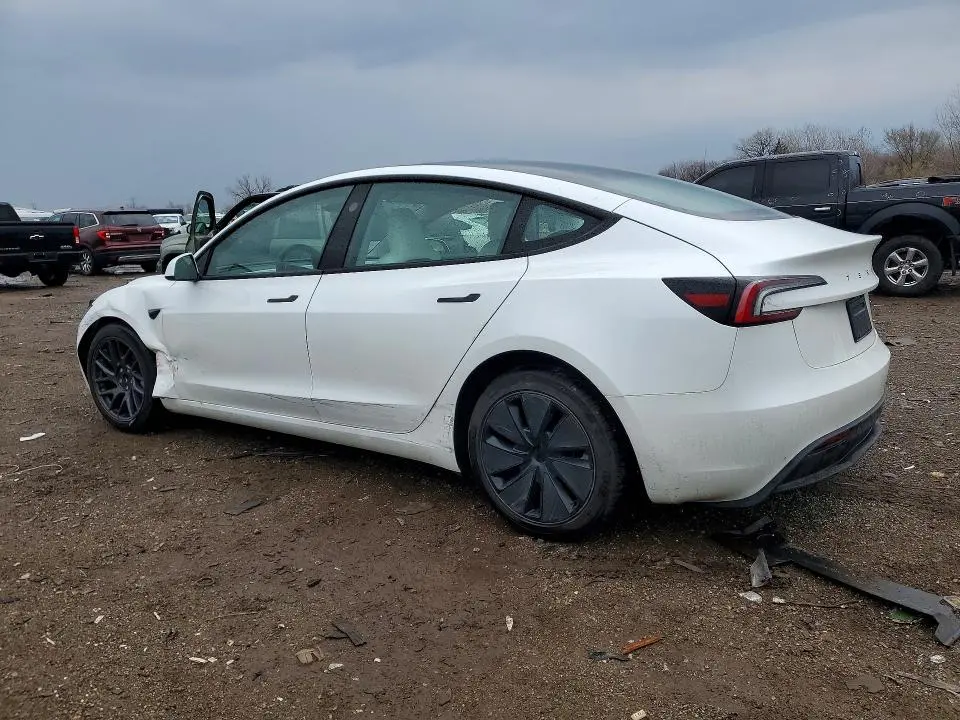 2026 TESLA MODEL 3   
