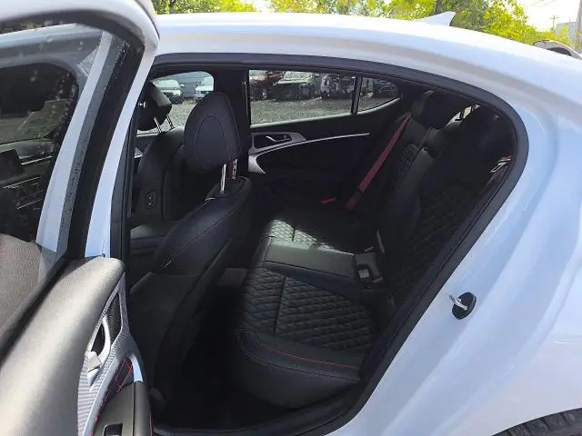 2023 GENESIS G70 3.3T STANDARD  