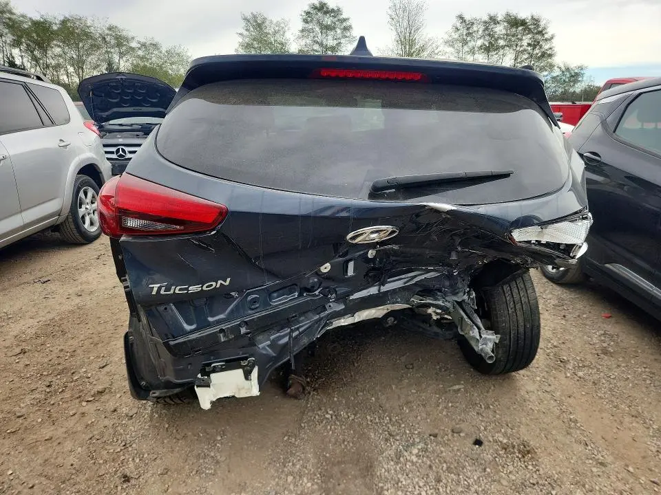 2020 HYUNDAI TUCSON SE  