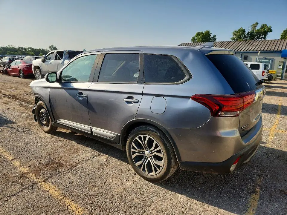 2017 MITSUBISHI OUTLANDER SE  