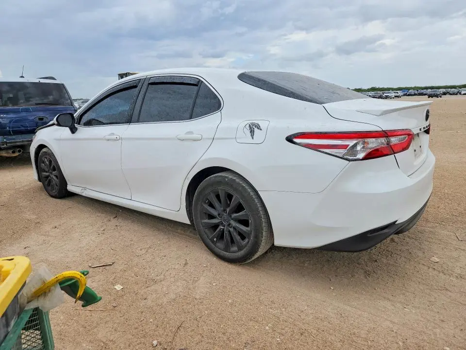 2018 TOYOTA CAMRY LE  