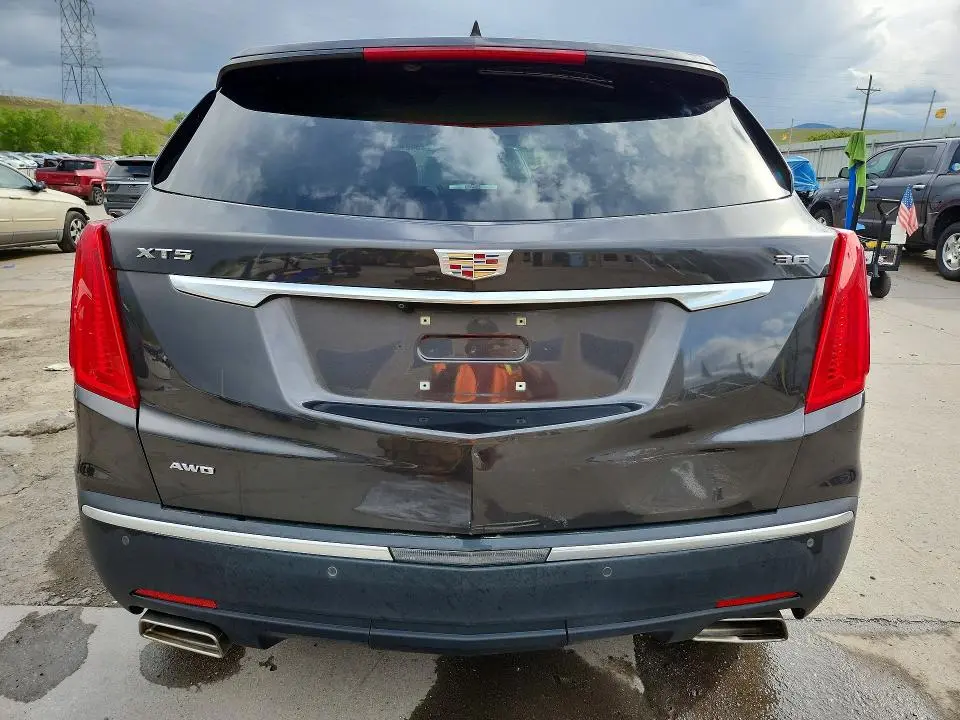 2018 CADILLAC XT5 LUXURY  