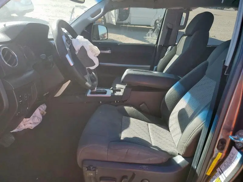 2014 TOYOTA TUNDRA CREWMAX SR5  