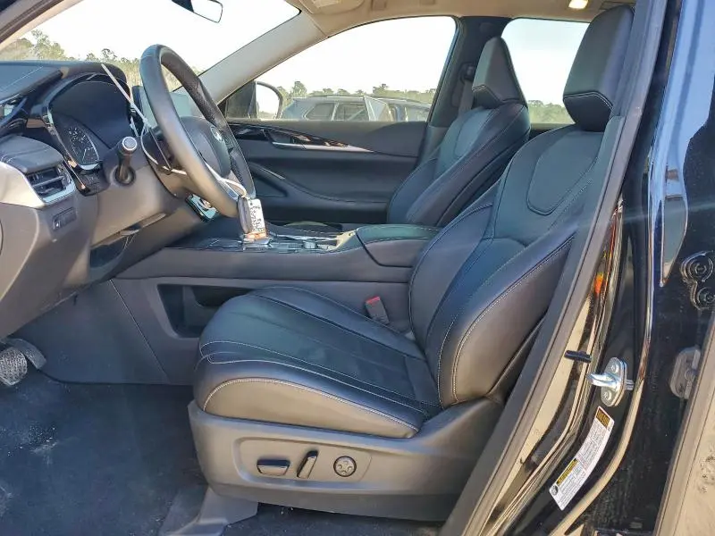 2024 INFINITI QX60 PURE  