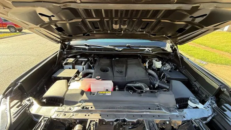 2026 TOYOTA TUNDRA CREWMAX SR  