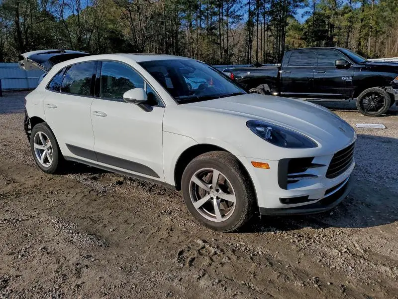 2021 PORSCHE MACAN   