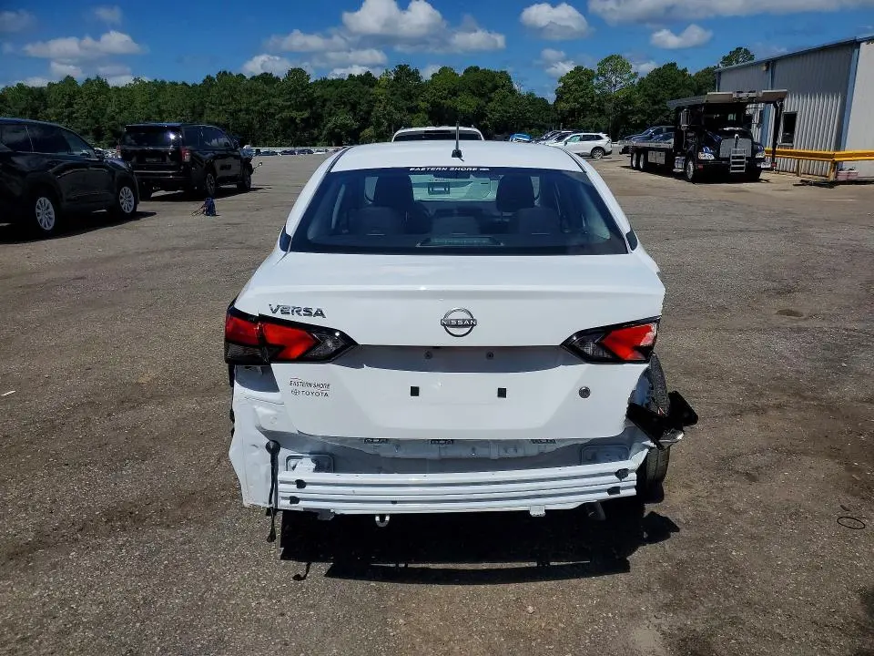2025 NISSAN VERSA S  
