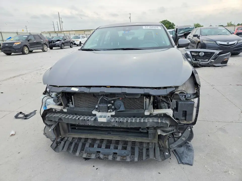 2022 NISSAN ALTIMA SV  