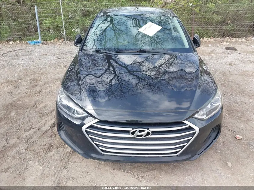 2018 HYUNDAI ELANTRA SE