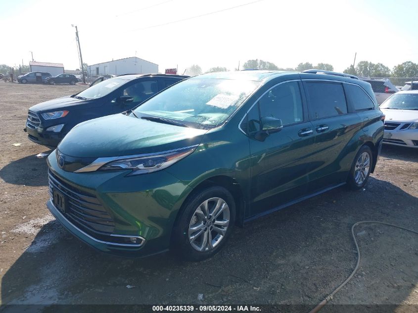 2022 TOYOTA SIENNA PLATINUM