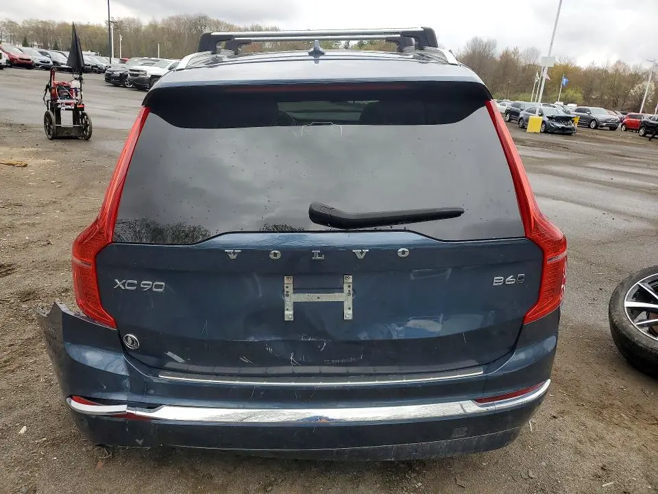 2024 VOLVO XC90 PLUS  