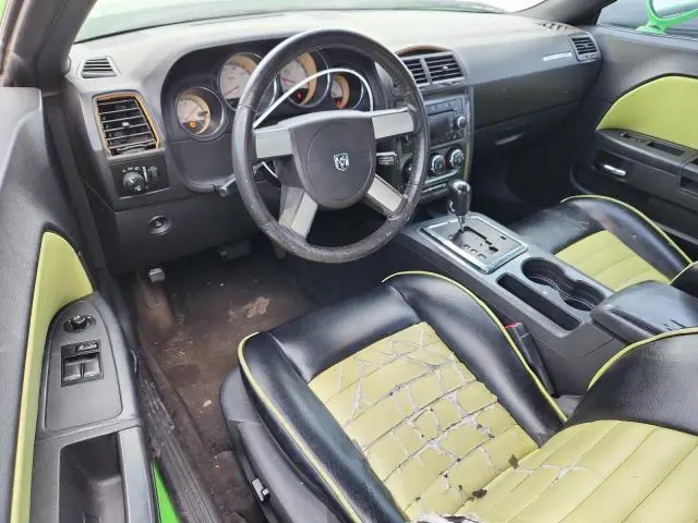 2010 DODGE CHALLENGER SE  