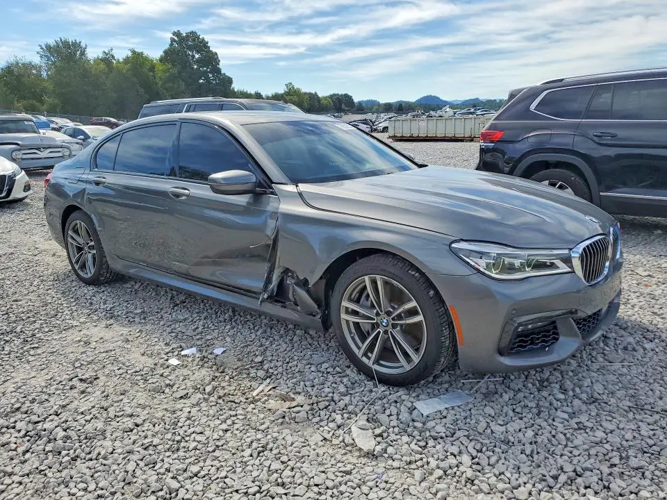 2018 BMW 750 I  