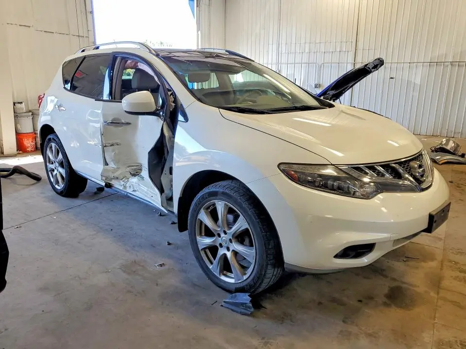 2014 NISSAN MURANO LE  