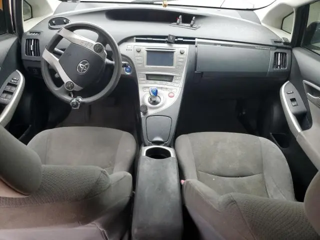 2013 TOYOTA PRIUS PLUG-IN   