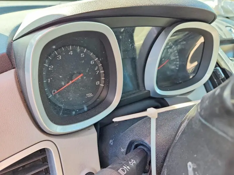 2011 CHEVROLET EQUINOX LT  