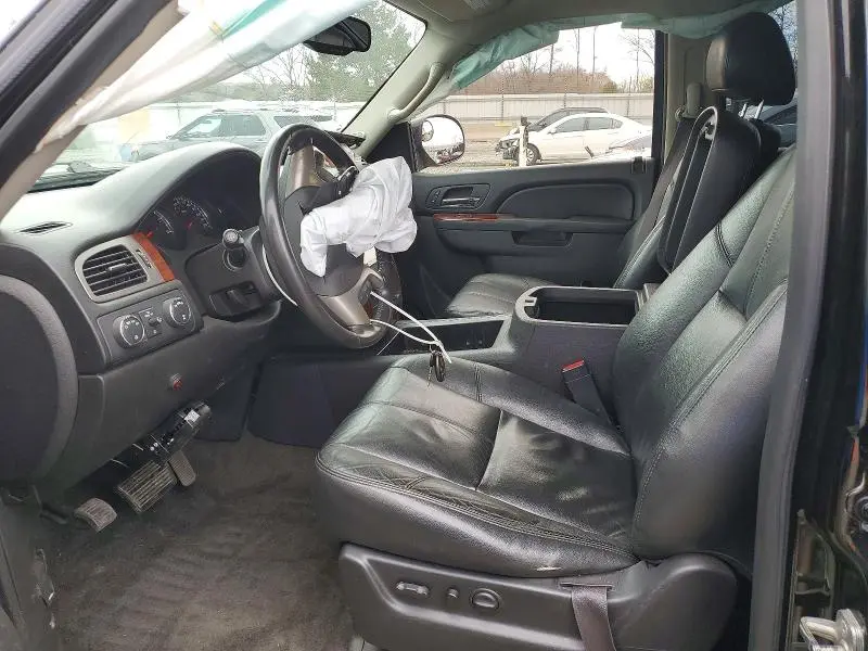 2013 CHEVROLET SUBURBAN K1500 LT  