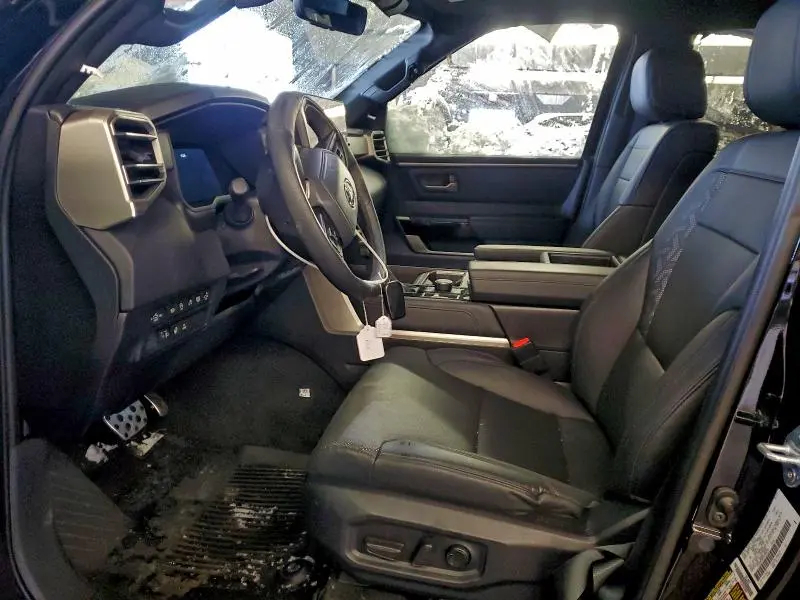 2025 TOYOTA TUNDRA CREWMAX LIMITED  