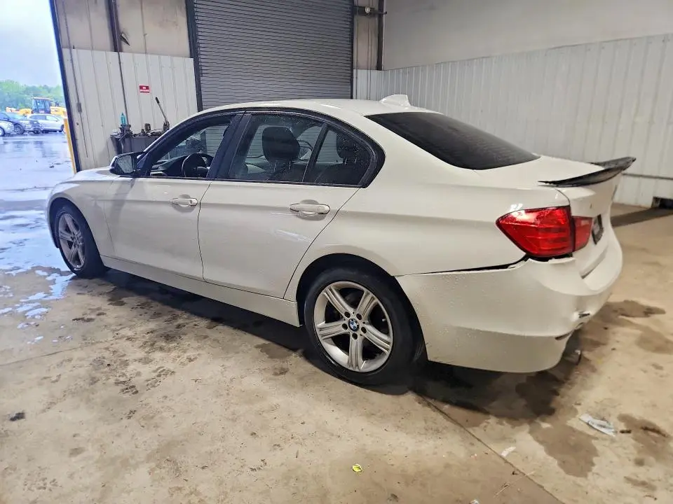 2014 BMW 320   