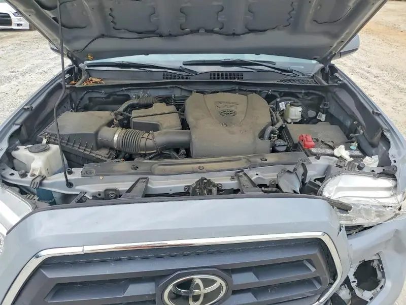 2021 TOYOTA TACOMA SR5 V6  
