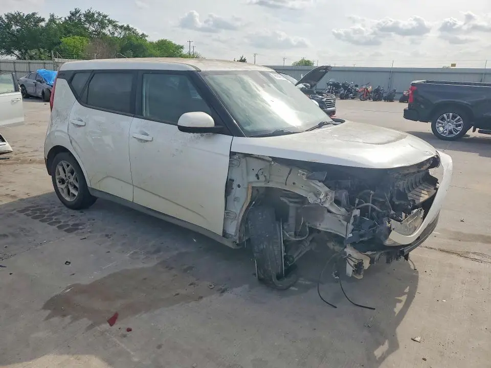2021 KIA SOUL S  