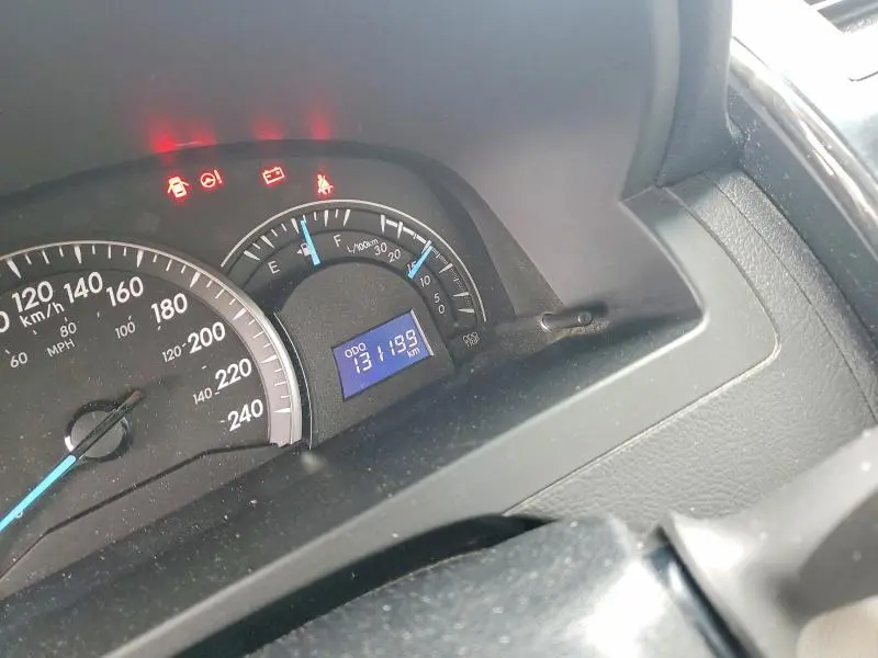 2012 TOYOTA CAMRY L  
