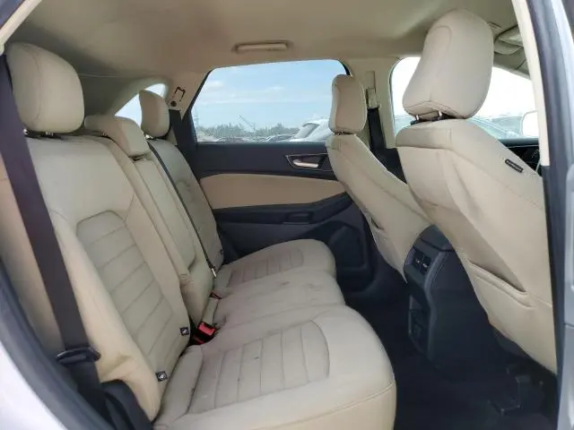 2020 FORD EDGE SE  