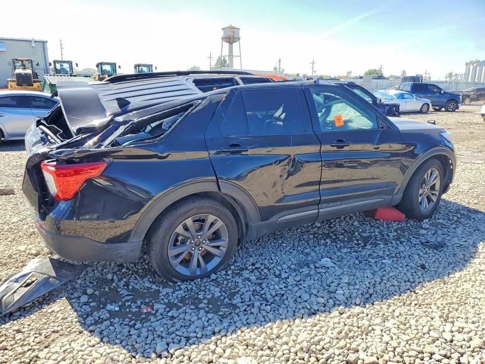 2022 FORD EXPLORER XLT  