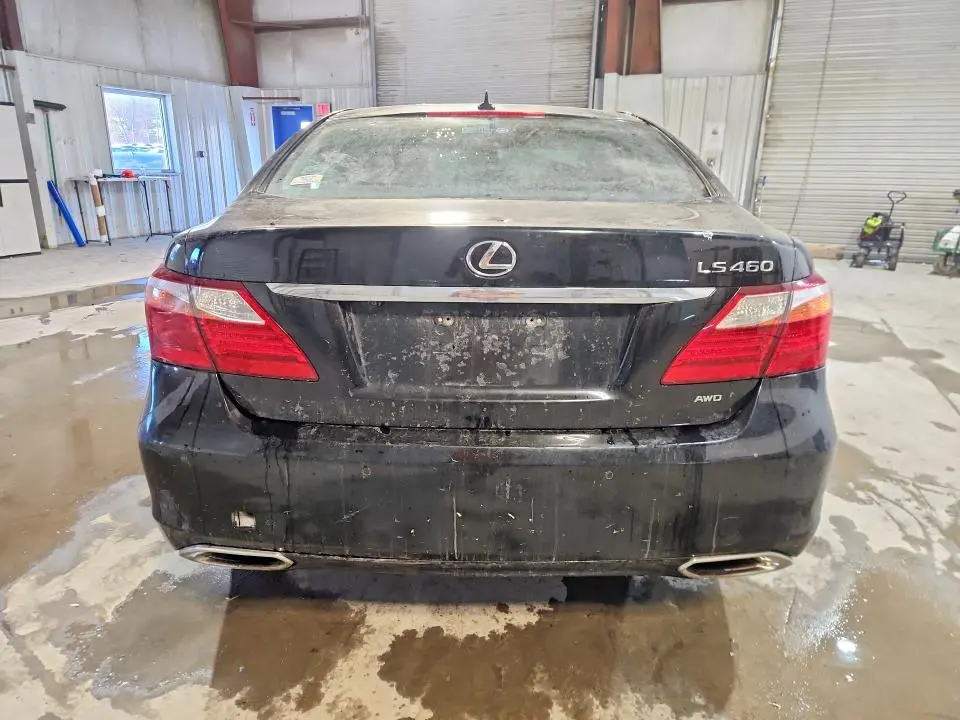 2011 LEXUS LS 460  