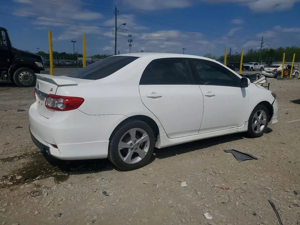 2013 TOYOTA COROLLA S  