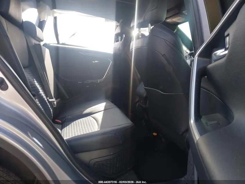 2022 TOYOTA RAV4 HYBRID XSE