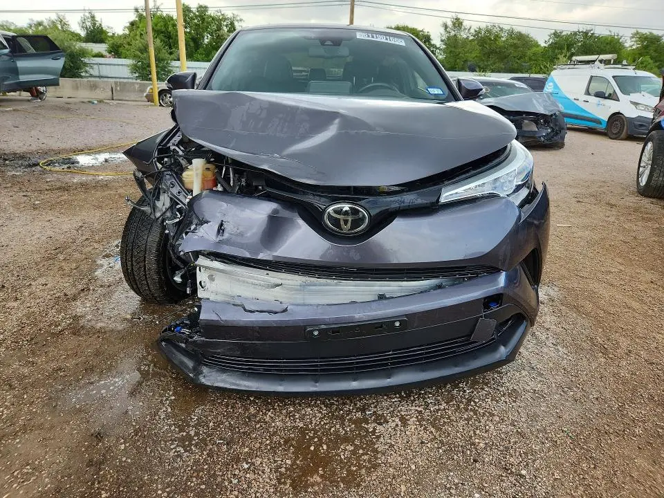 2019 TOYOTA C-HR LIMITED  