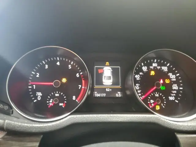 2017 VOLKSWAGEN PASSAT SE  