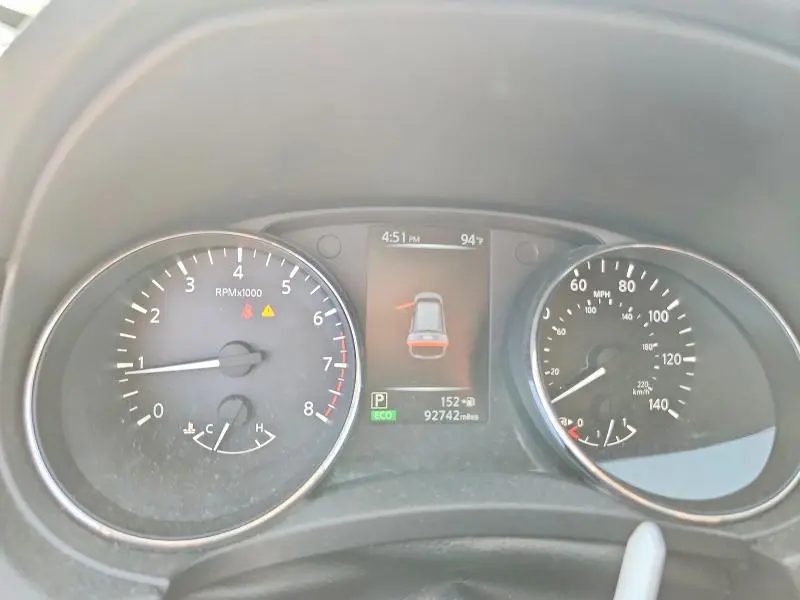 2017 NISSAN ROGUE SV  