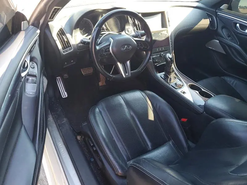 2017 INFINITI Q60 RED SPORT 400  
