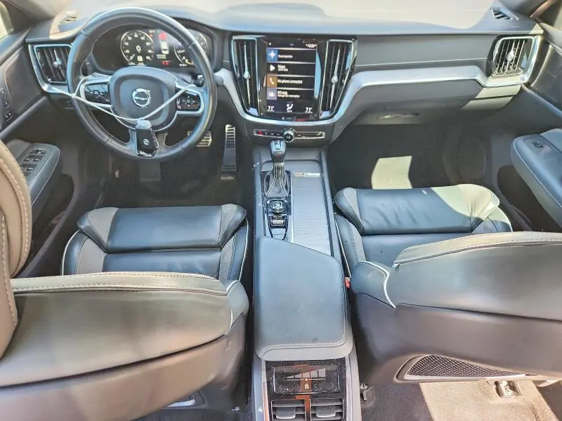 2021 VOLVO S60 T5 R-DESIGN  