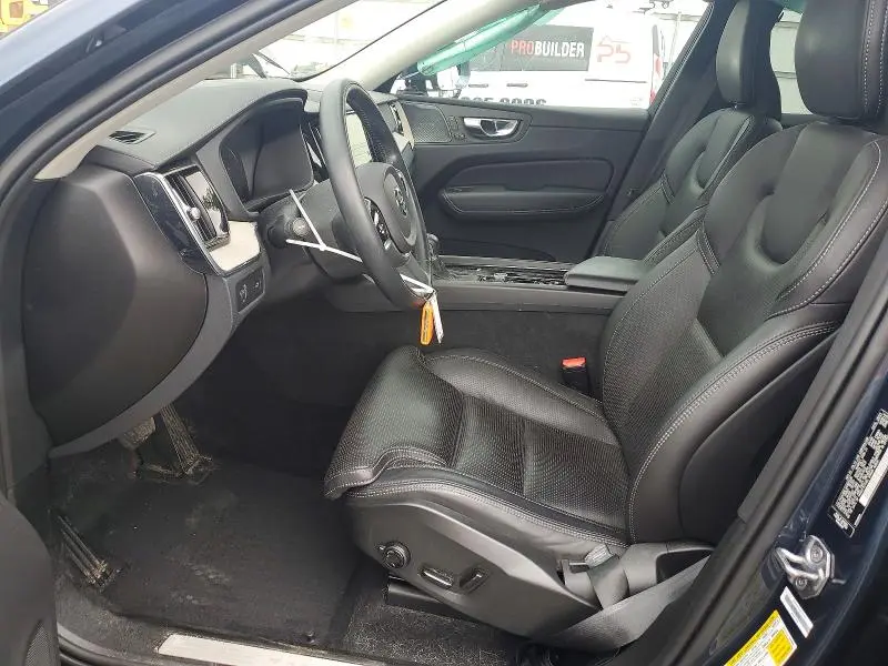 2021 VOLVO XC60 T6 INSCRIPTION  