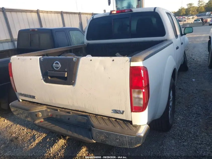 2018 NISSAN FRONTIER SV