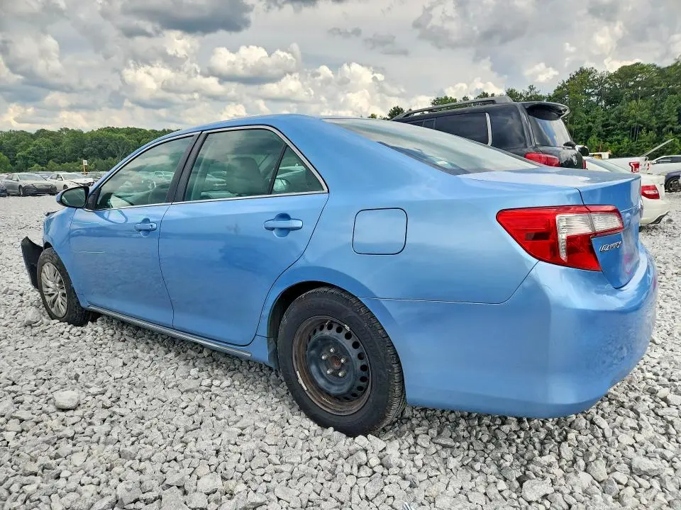 2013 TOYOTA CAMRY LE  