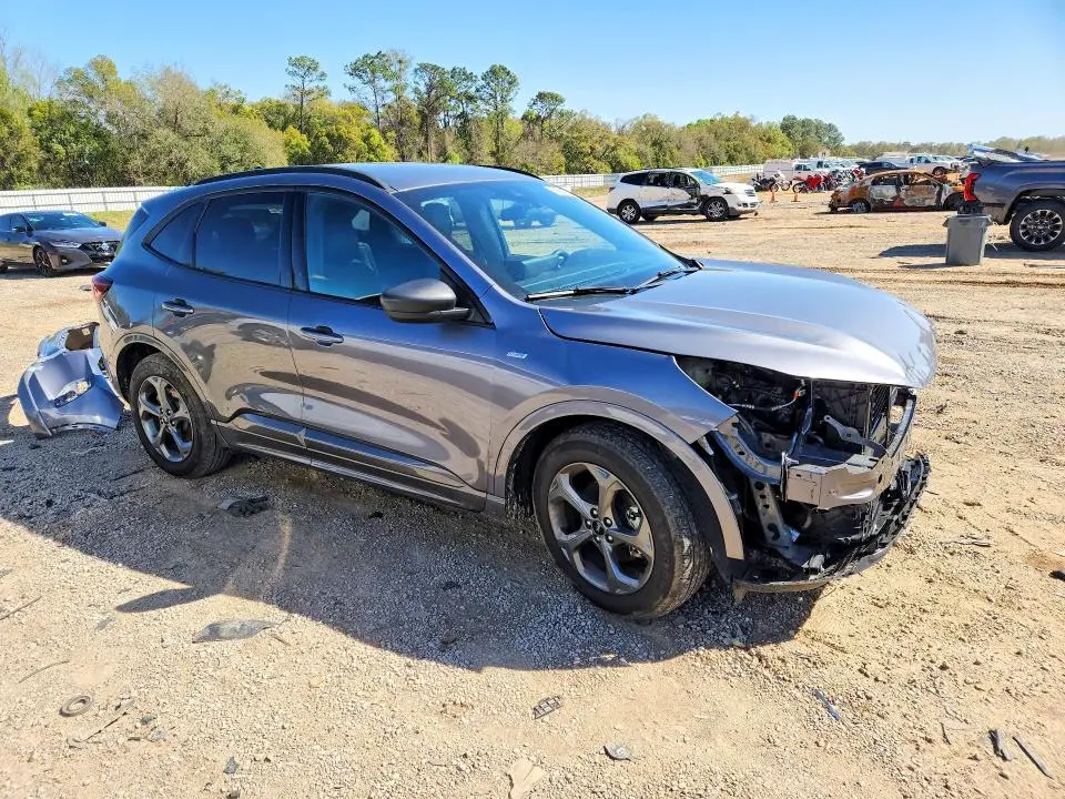 2024 FORD ESCAPE ST LINE  