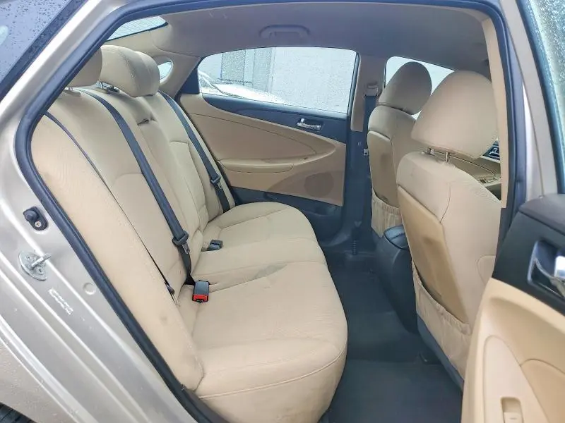 2011 HYUNDAI SONATA GLS  
