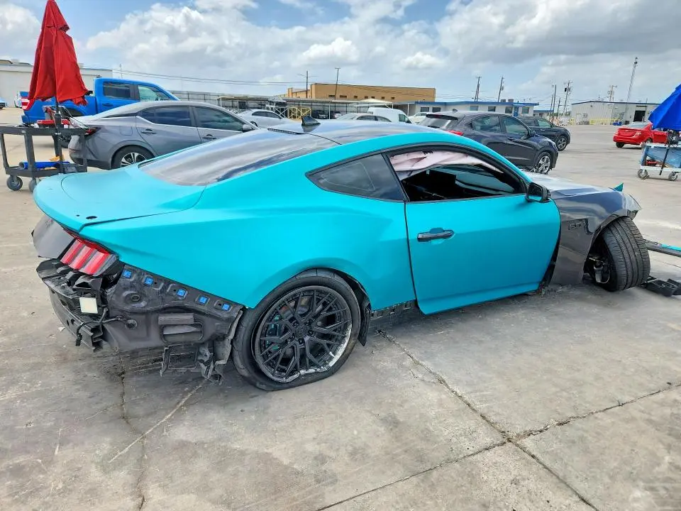 2024 FORD MUSTANG GT  