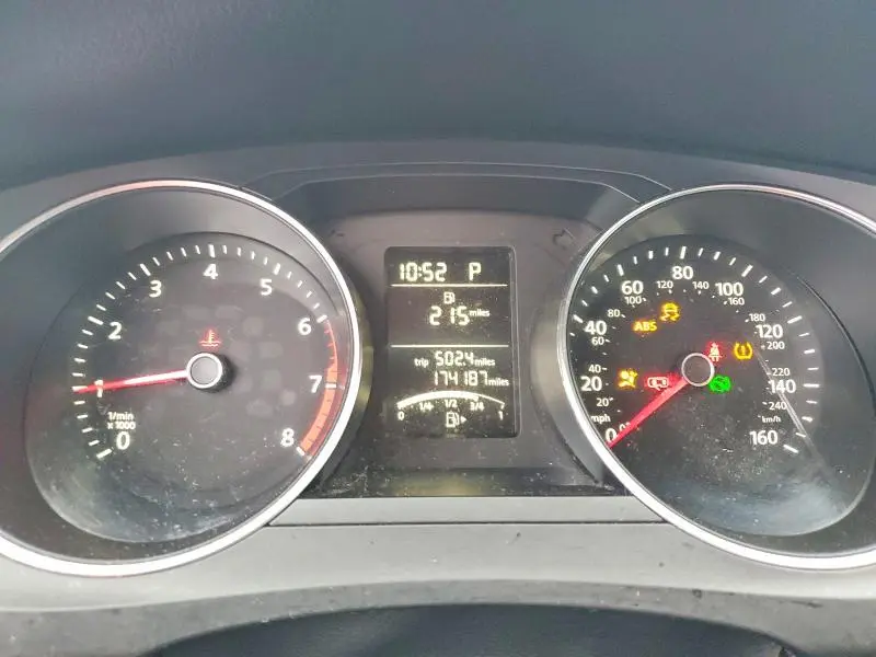 2015 VOLKSWAGEN JETTA BASE  