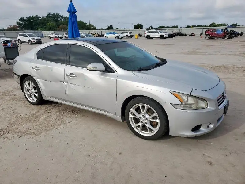 2014 NISSAN MAXIMA S  