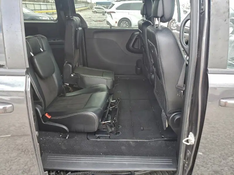 2020 DODGE GRAND CARAVAN SXT  